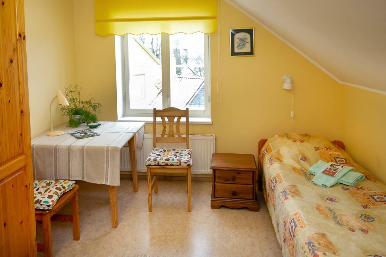 Guesthouse Laurits Kuressaare Exterior foto